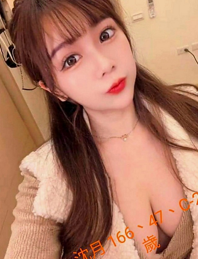 鳥松按摩全套：拉瑞 |#護士兼職|167cm|53kg|C罩杯|24歲|就想體驗一下A片裡面的情節  皮膚很白 腿很直很白 超小巧