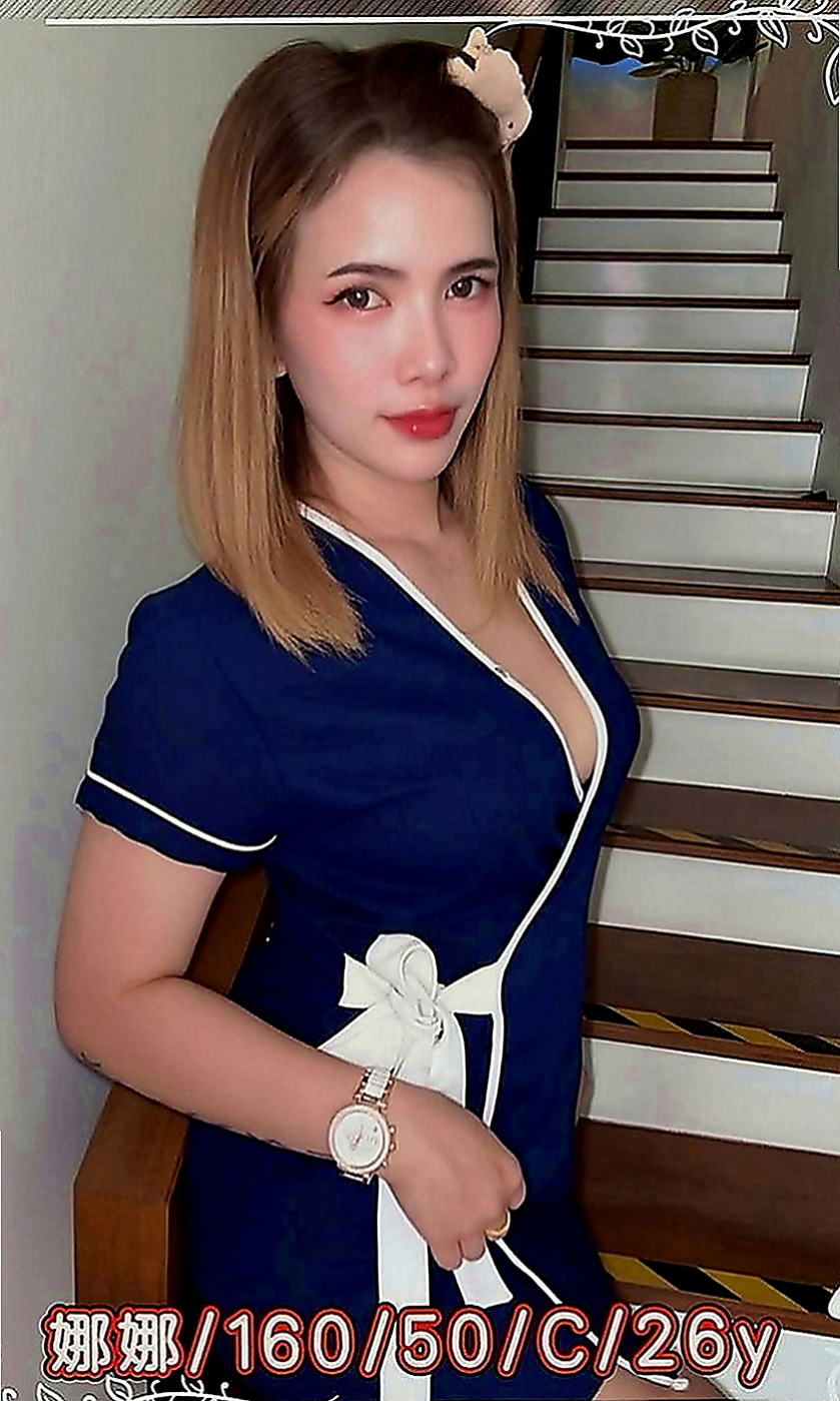內門找女人：布丁 |用品體驗師|164cm|48kg|C罩杯|21歲|學生妹 敏感易濕的粉嫩小穴 可摳可舔 嬌小可愛  身材火爆淫蕩熱情無比回頭率高~~~床上服務玩敢