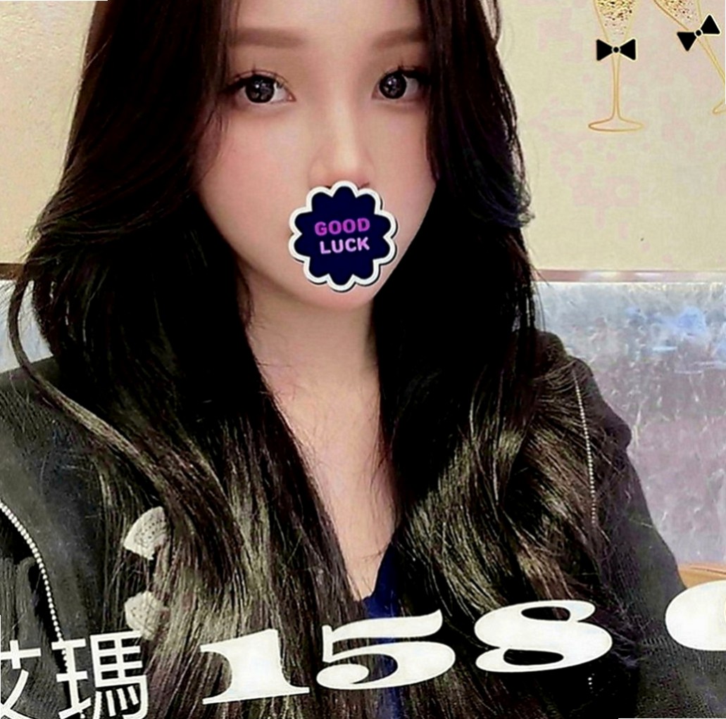 永安外叫：泳兒 |網紅|163cm|52kg|C罩杯|20歲|lg 她的嘴唇舌頭都好舒服接下來揉奶，清水溝同時進行妹妹主動脫掉我衣服  謝謝直夸推薦的很棒